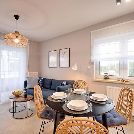 E-Apartament Nad Morzem Apartamentuj 梅尔诺 外观 照片
